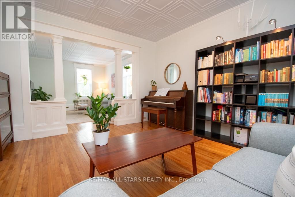 25 Louisa Street, Kawartha Lakes, Ontario  K0M 1N0 - Photo 11 - X12403183