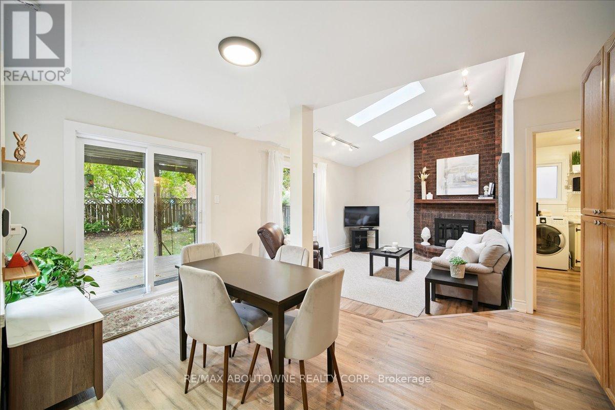 87 River Oaks Boulevard W, Oakville, Ontario  L6H 3N4 - Photo 11 - W12744828