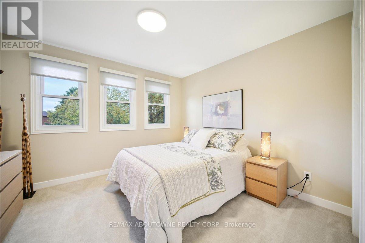 87 River Oaks Boulevard W, Oakville, Ontario  L6H 3N4 - Photo 23 - W12744828