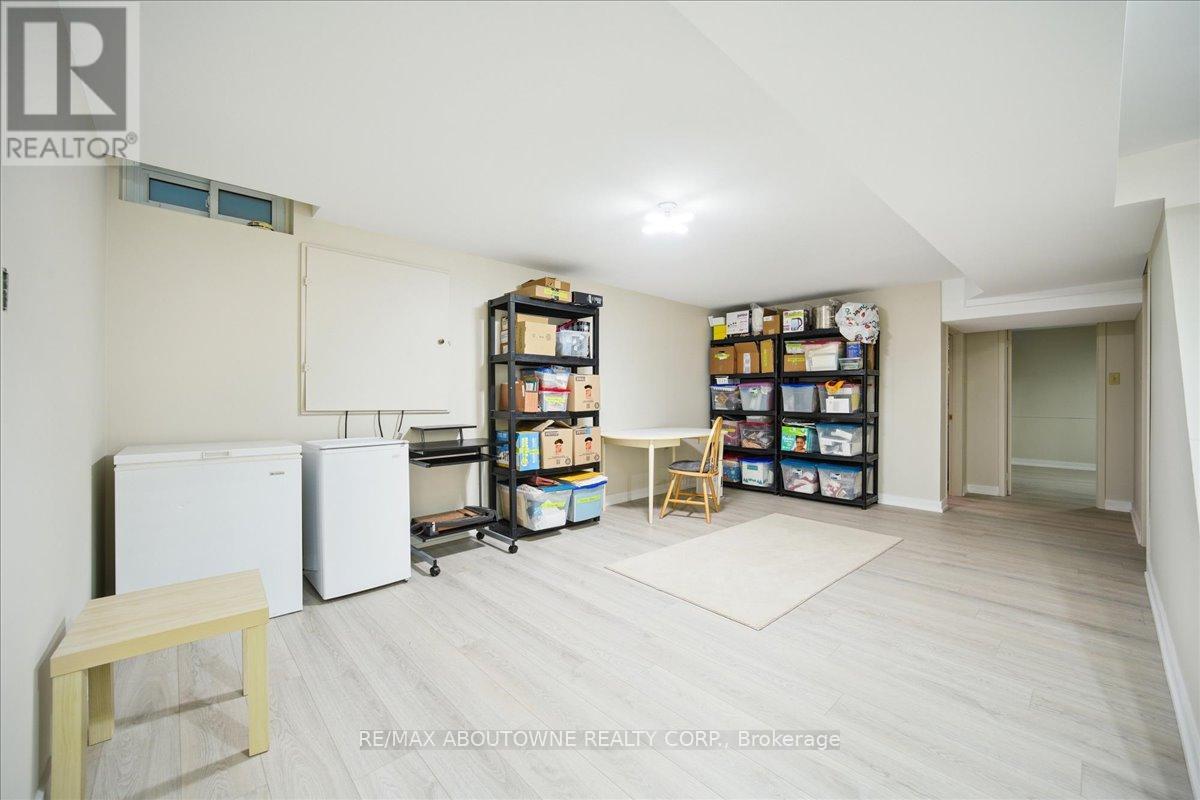 87 River Oaks Boulevard W, Oakville, Ontario  L6H 3N4 - Photo 24 - W12744828