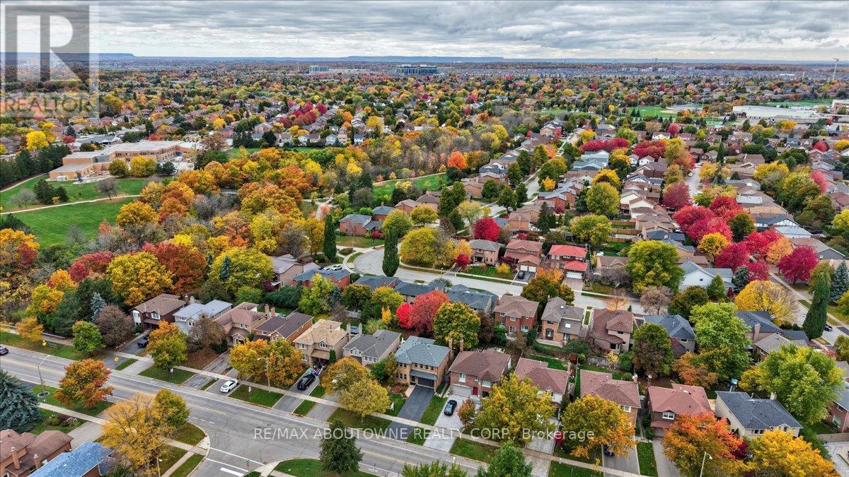 87 River Oaks Boulevard W, Oakville, Ontario  L6H 3N4 - Photo 33 - W12744828