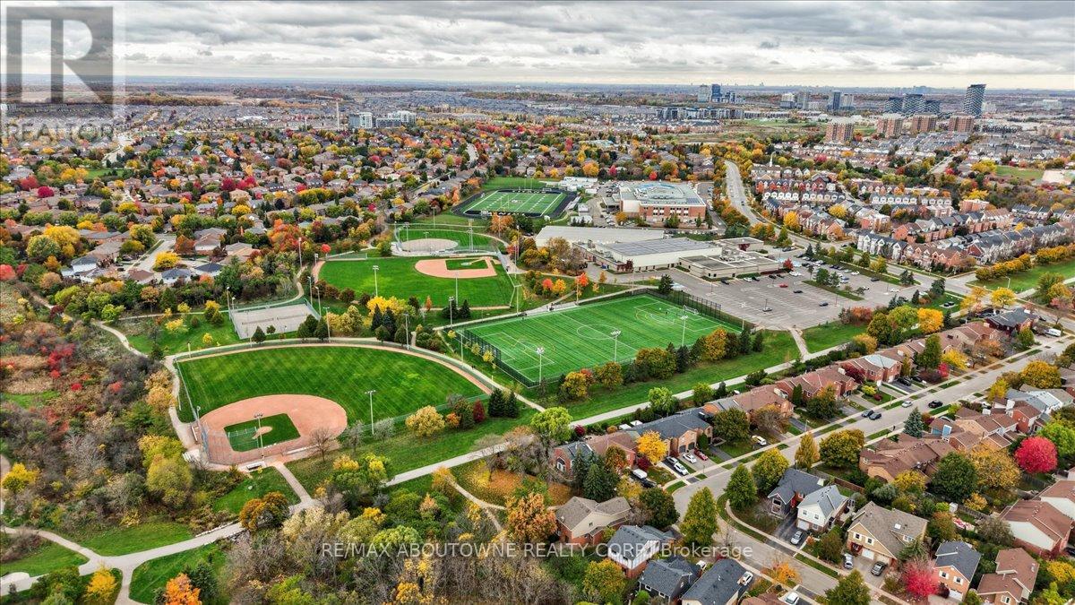 87 River Oaks Boulevard W, Oakville, Ontario  L6H 3N4 - Photo 35 - W12744828