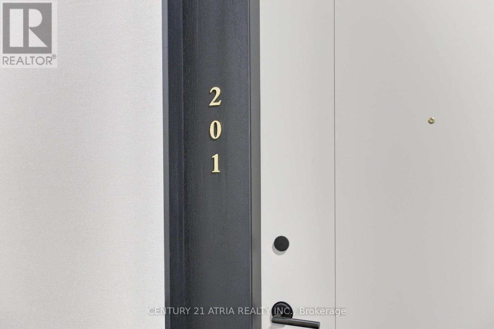 201 - 858 Dupont Street, Toronto, Ontario  M6G 0C1 - Photo 4 - W12744838