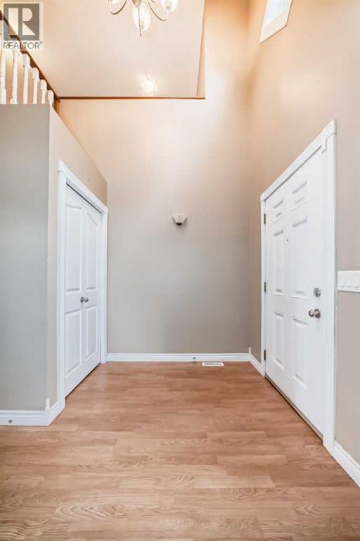 310 Highwood Village Place Nw, High River, Alberta  T1V 1W1 - Photo 2 - A2274854