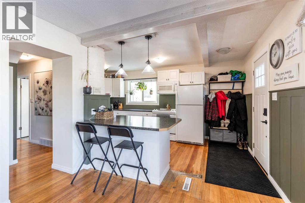 35 8 Street Sw, Medicine Hat, Alberta  T1A 4L4 - Photo 8 - A2282219