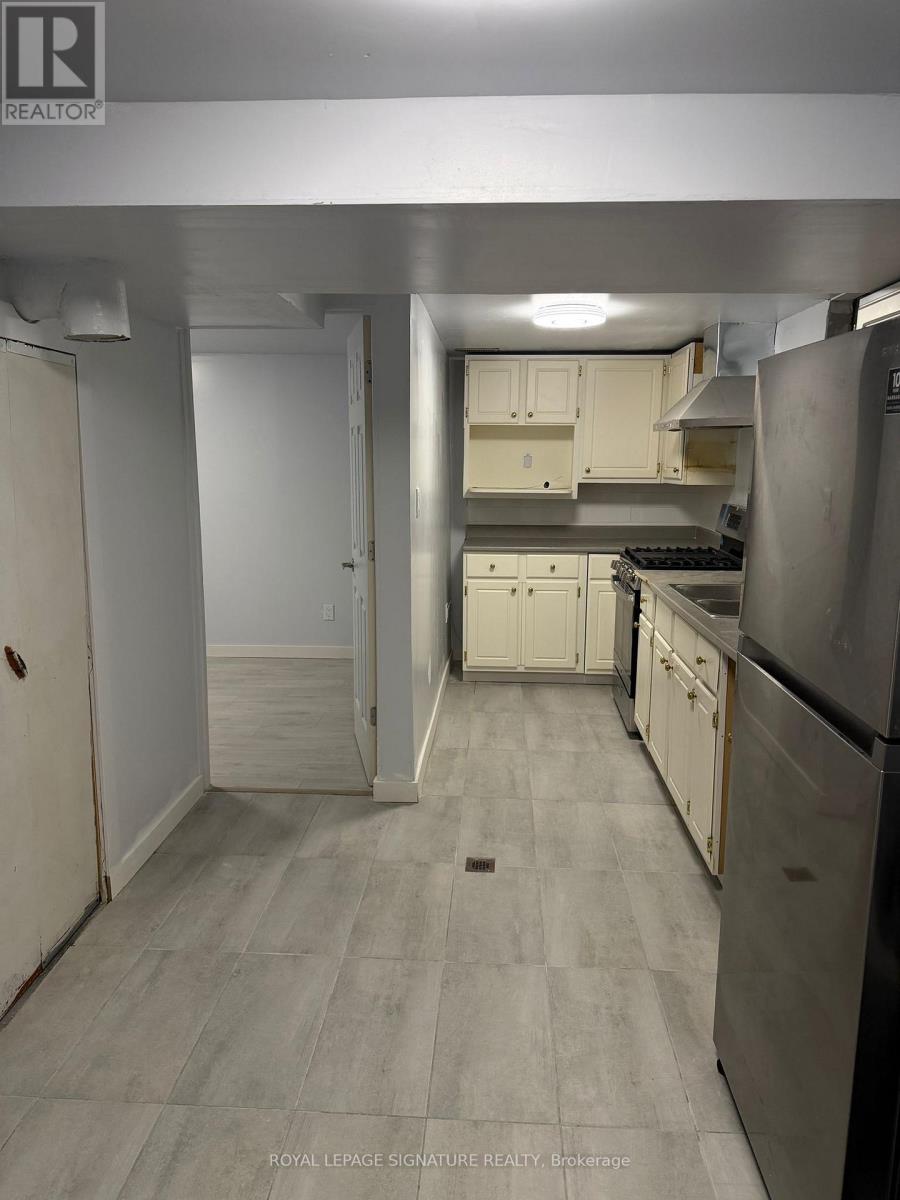 Bsmt - 116 Lacey Crescent N, London South, Ontario  N6E 2E7 - Photo 16 - X12744826