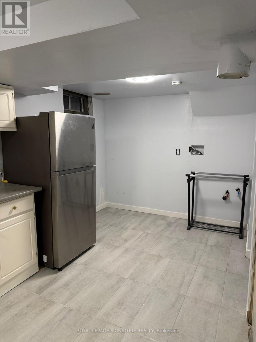 Bsmt - 116 Lacey Crescent N, London South, Ontario  N6E 2E7 - Photo 18 - X12744826