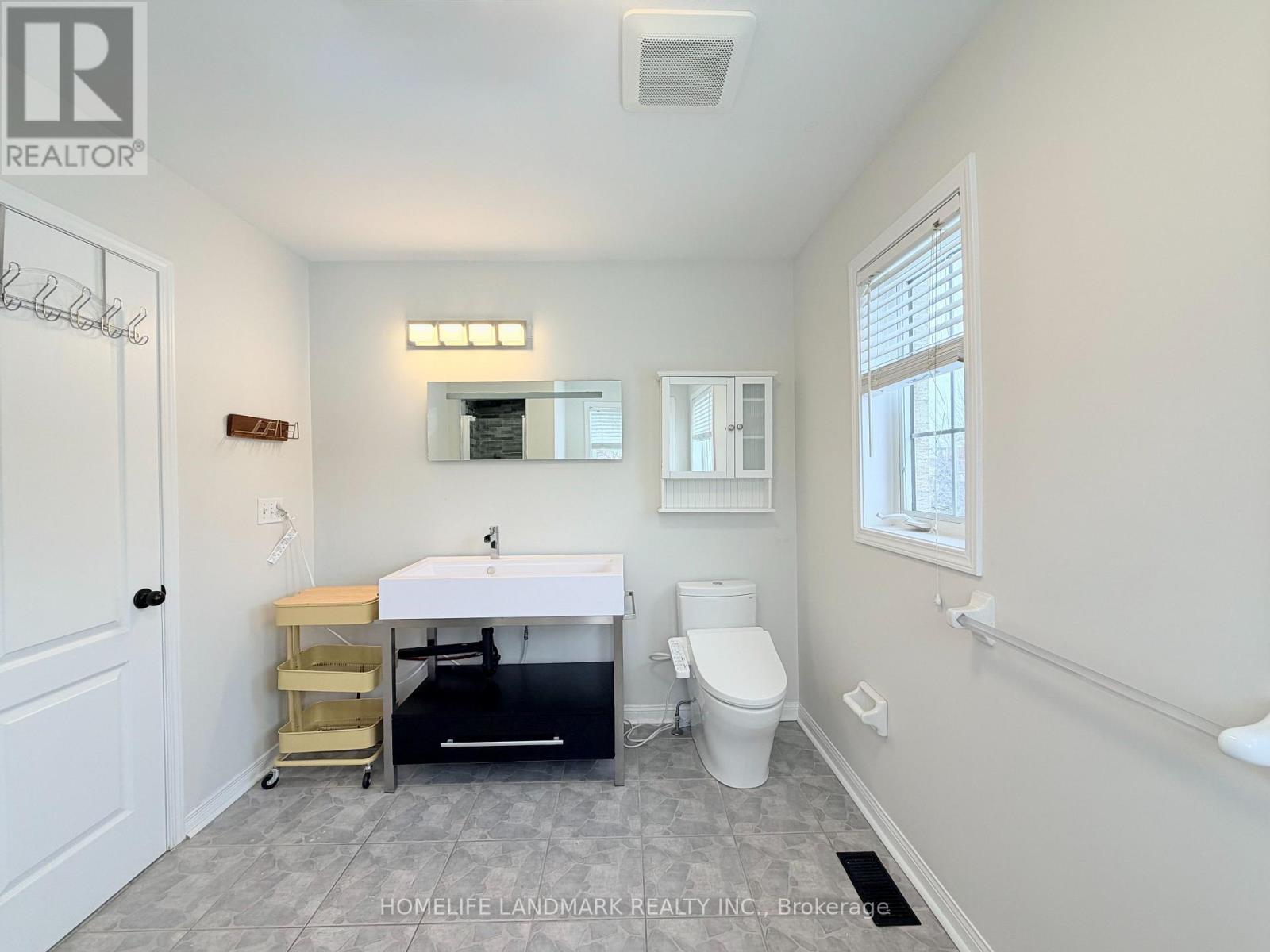 486 Bur Oak Avenue, Markham, Ontario  L6C 3A8 - Photo 13 - N12744650