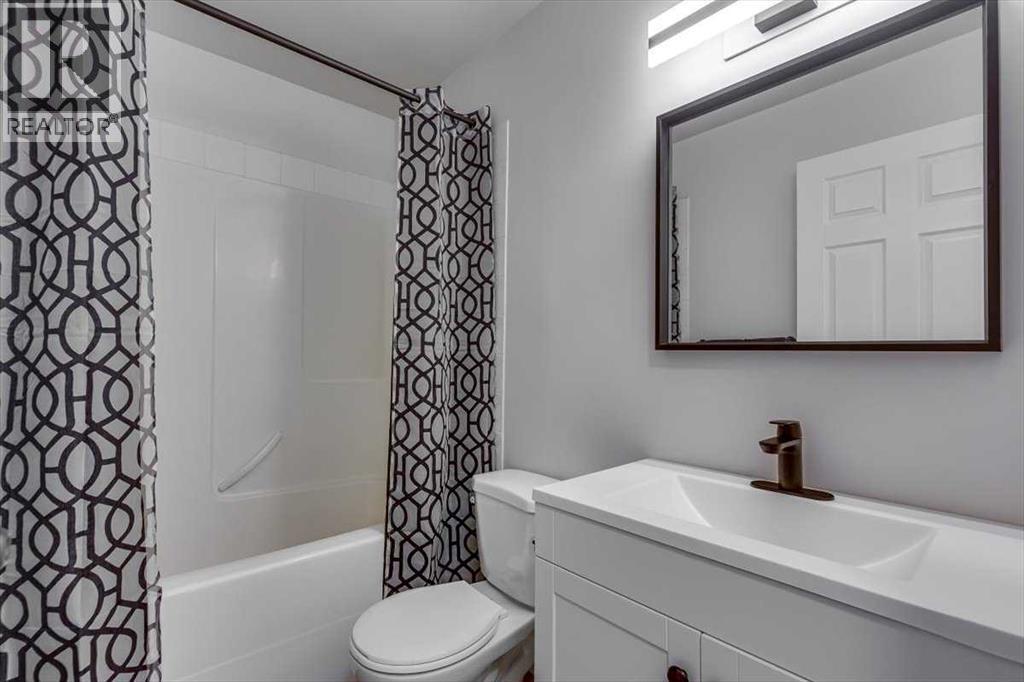 B, 5913 52 Avenue, Red Deer, Alberta  T4N 4K7 - Photo 12 - A2277304