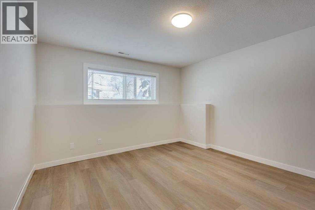 B, 5913 52 Avenue, Red Deer, Alberta  T4N 4K7 - Photo 25 - A2277304