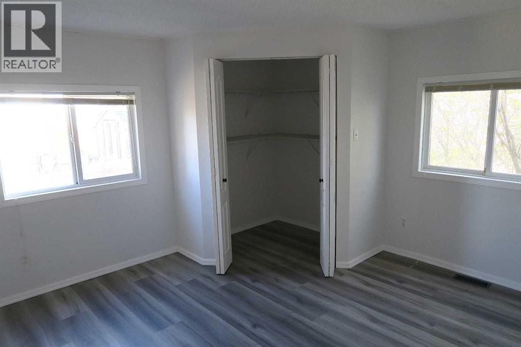 901 Briarwood Crescent, Strathmore, Alberta  T1P 1E7 - Photo 5 - A2276674