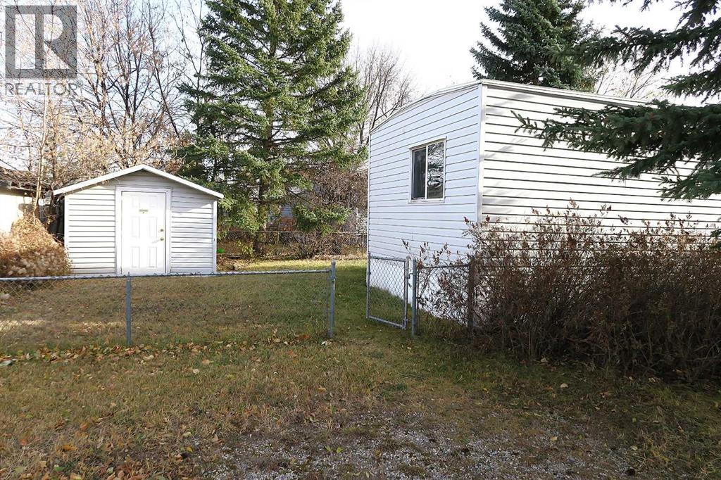 901 Briarwood Crescent, Strathmore, Alberta  T1P 1E7 - Photo 11 - A2276674