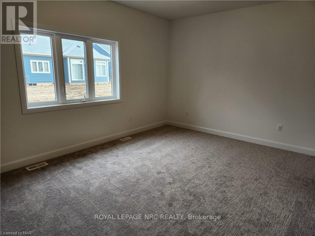 66 Beachwalk Crescent, Fort Erie, Ontario  L0S 1N0 - Photo 8 - X12744900