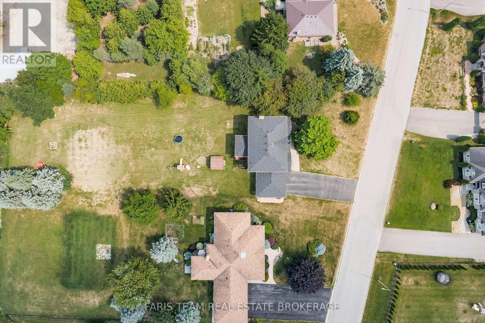 7 Golfview Boulevard, Bradford West Gwillimbury, Ontario  L3Z 2A6 - Photo 44 - N12603668