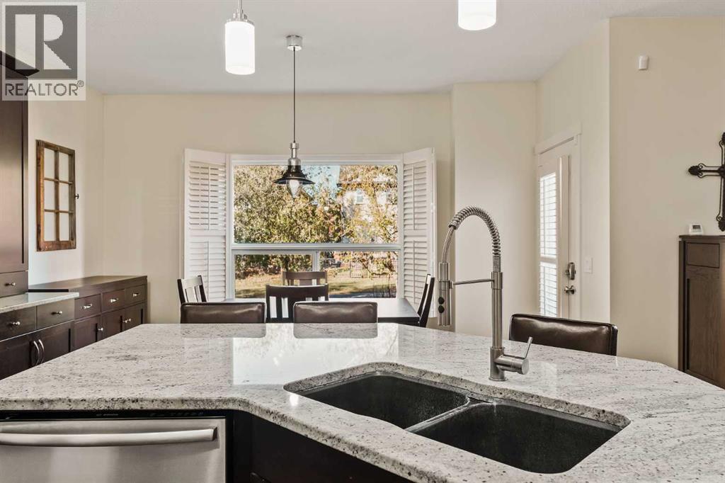 42 Drake Landing Drive, Okotoks, Alberta  T1S 0B9 - Photo 14 - A2270608