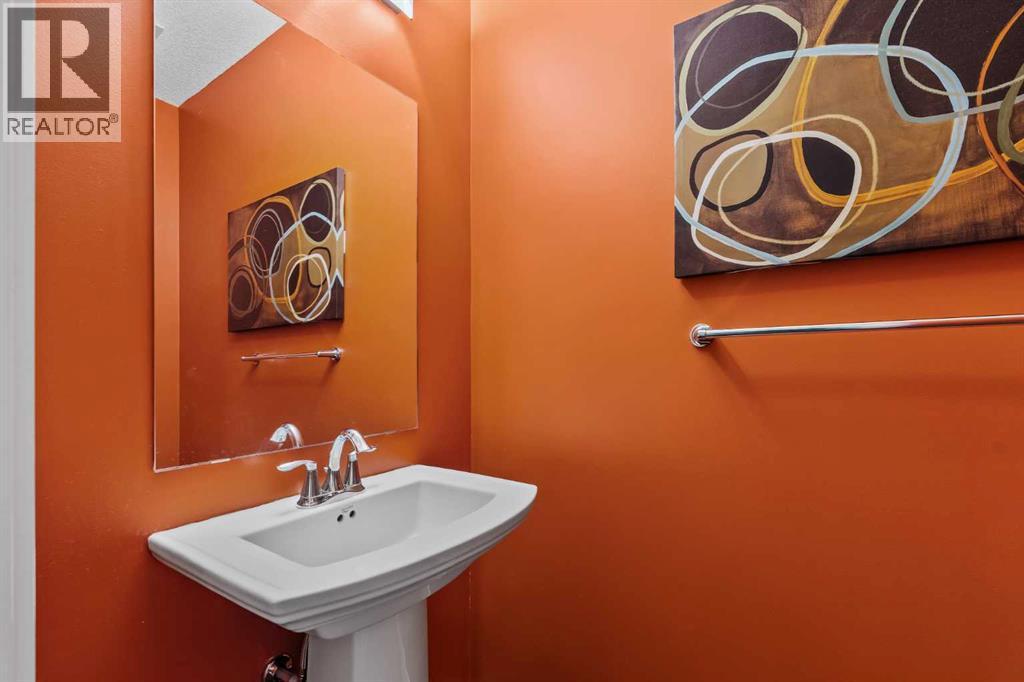 42 Drake Landing Drive, Okotoks, Alberta  T1S 0B9 - Photo 20 - A2270608