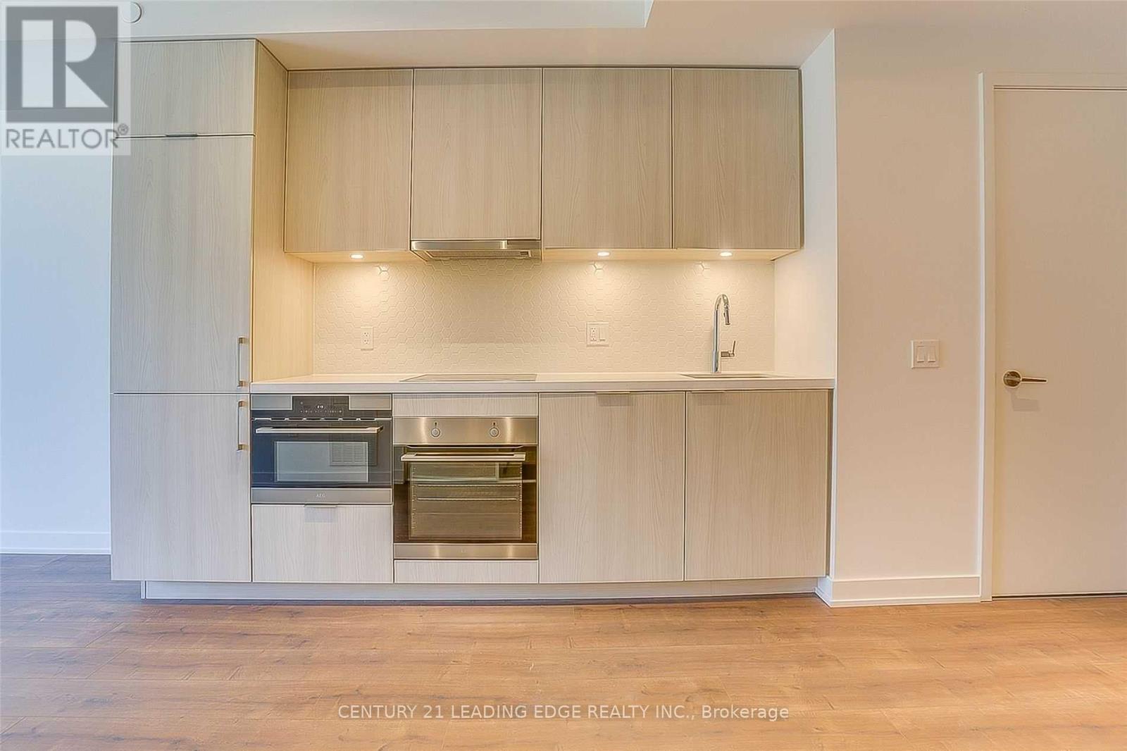 301 - 15 Queens Quay E, Toronto, Ontario  M5E 0C5 - Photo 11 - C12744878