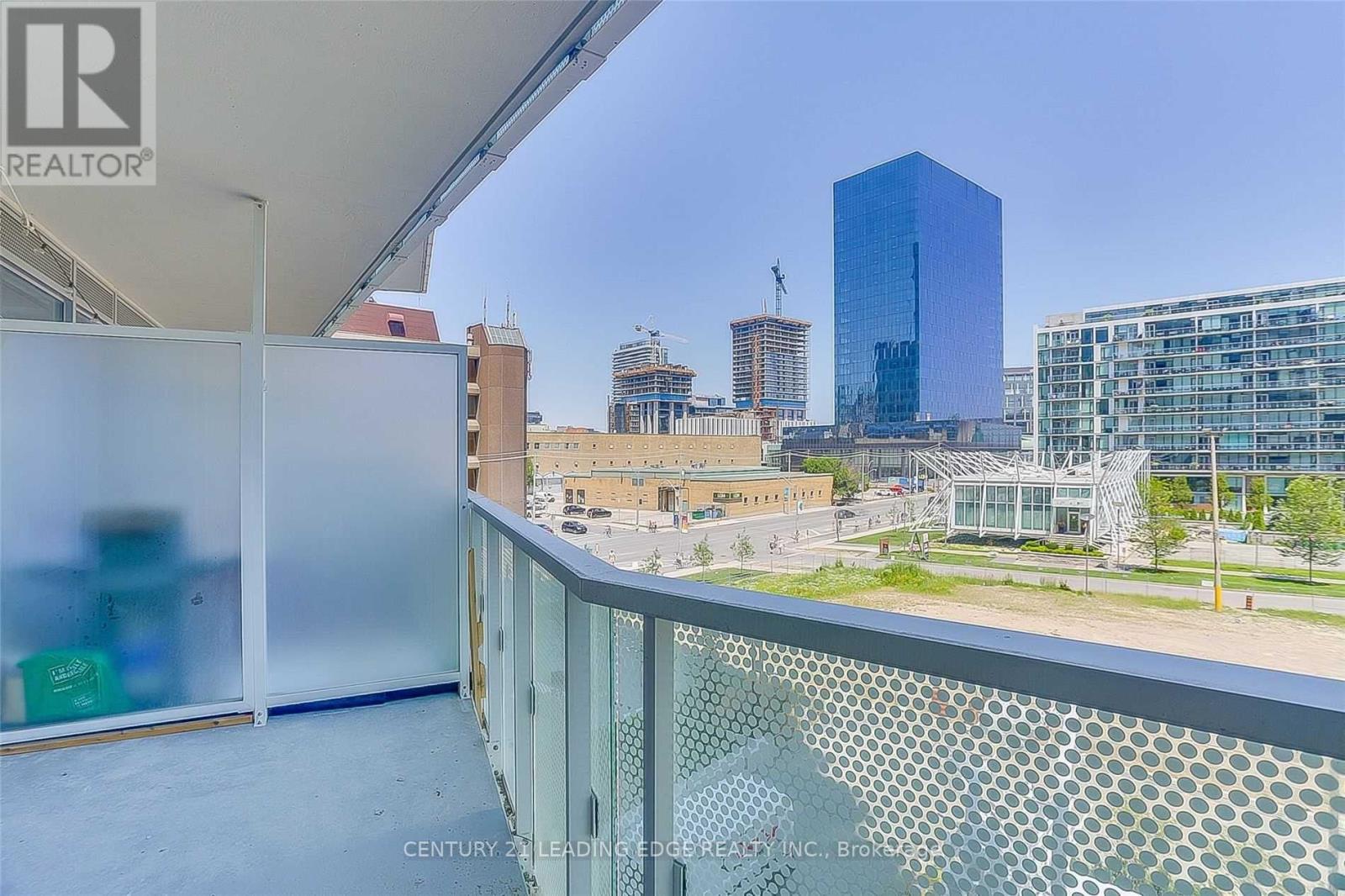 301 - 15 Queens Quay E, Toronto, Ontario  M5E 0C5 - Photo 17 - C12744878