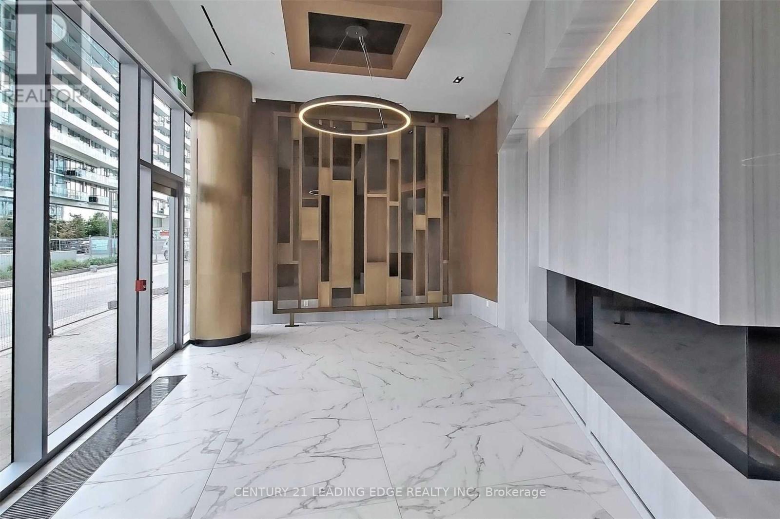 301 - 15 Queens Quay E, Toronto, Ontario  M5E 0C5 - Photo 2 - C12744878