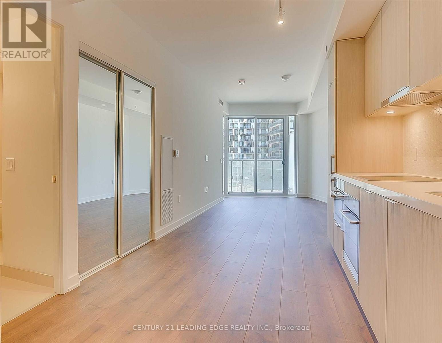 301 - 15 Queens Quay E, Toronto, Ontario  M5E 0C5 - Photo 5 - C12744878