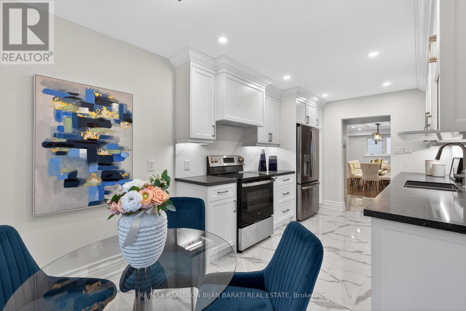 32 Colonnade Road, Toronto, Ontario  M2K 2L5 - Photo 18 - C12744888