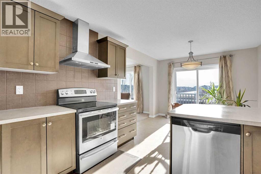 608 Windbrook Heights Sw, Airdrie, Alberta  T4B 3V9 - Photo 7 - A2281942