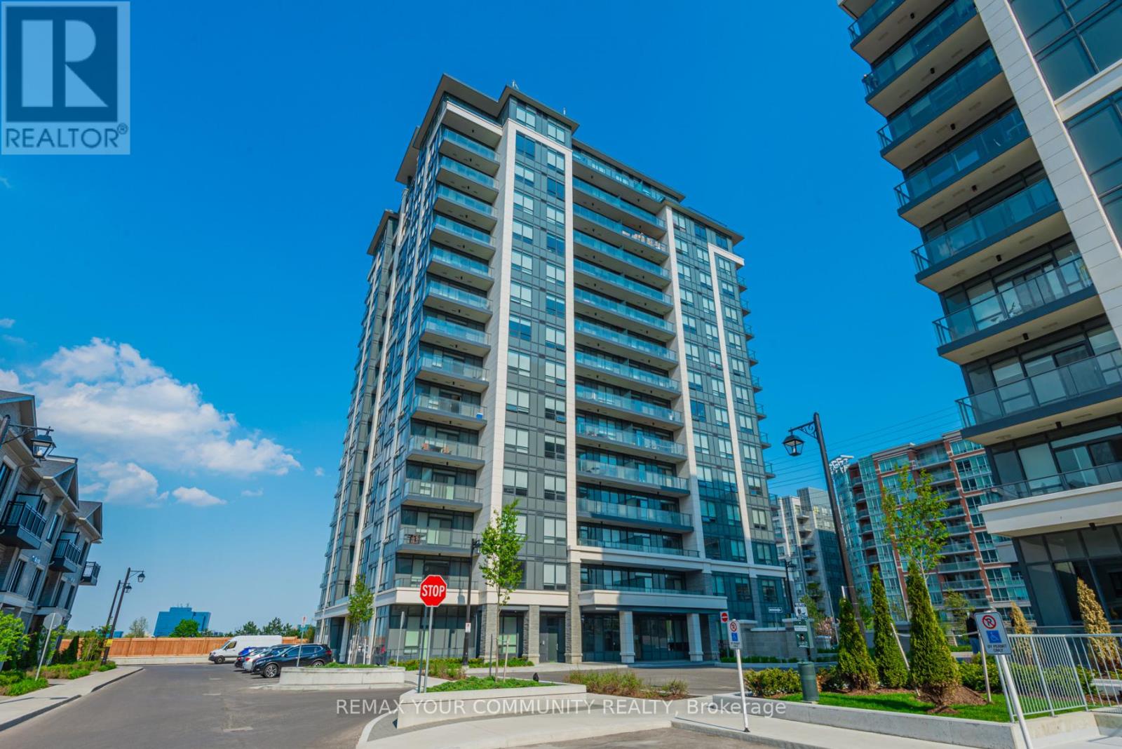 315 - 398 HIGHWAY 7 E, Richmond Hill, Ontario