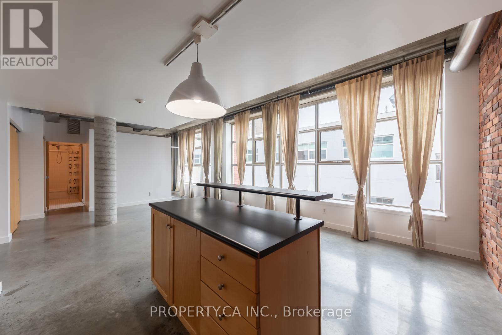 604 - 29 Camden Street, Toronto, Ontario  M5V 3N3 - Photo 10 - C12744834