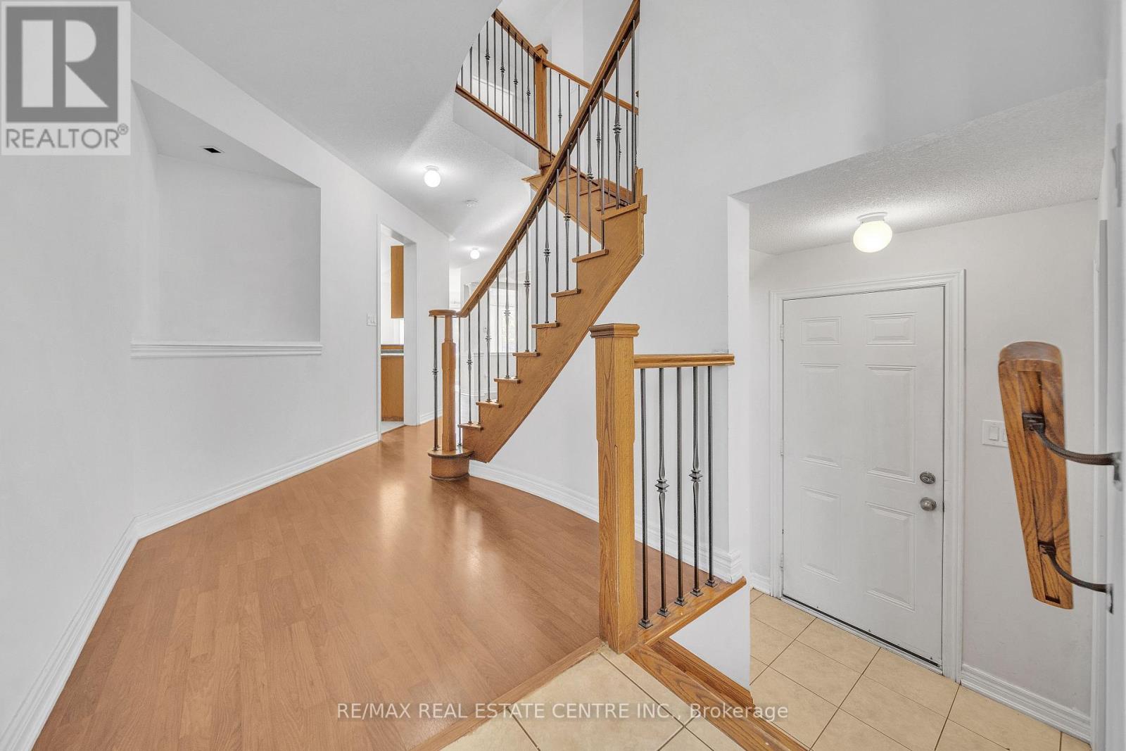 450 Tilt Point, Milton, Ontario  L9T 7Y5 - Photo 6 - W12744868
