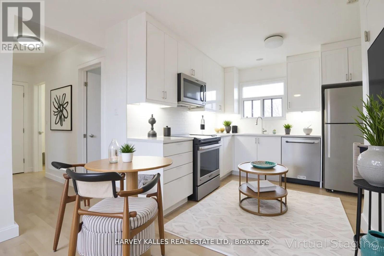 8 - 4 Benson Avenue, Mississauga, Ontario  L5H 2P2 - Photo 4 - W12744876