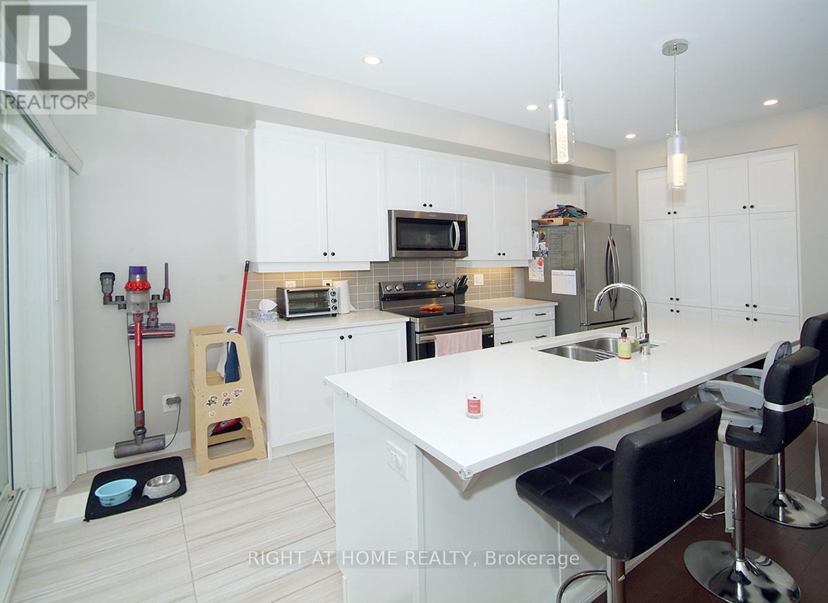 733 Twist Way, Ottawa, Ontario  K2V 0M9 - Photo 4 - X12728914