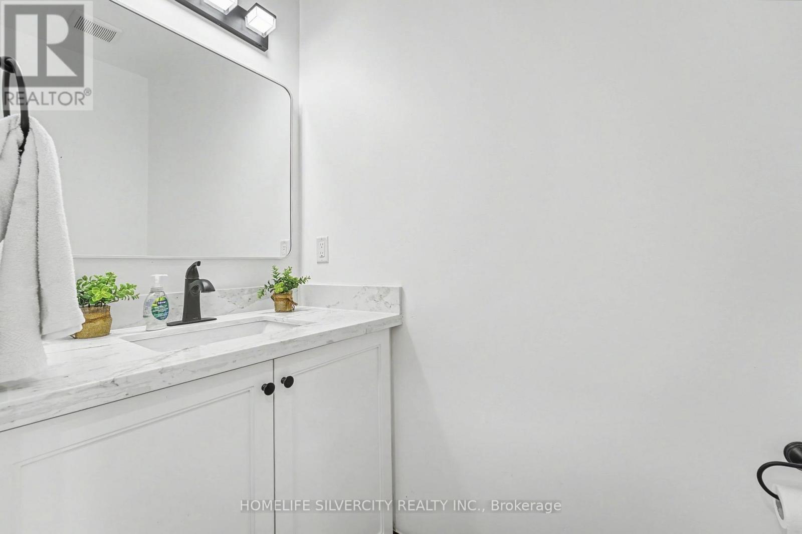 18 House Lane, Hamilton, Ontario  L9K 0G1 - Photo 9 - X12744874