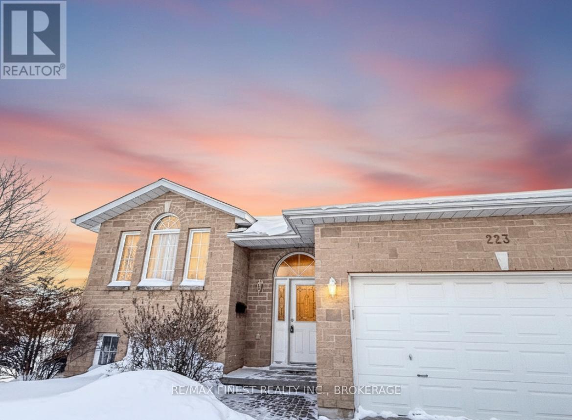 223 SHERIDAN STREET, Kingston, Ontario