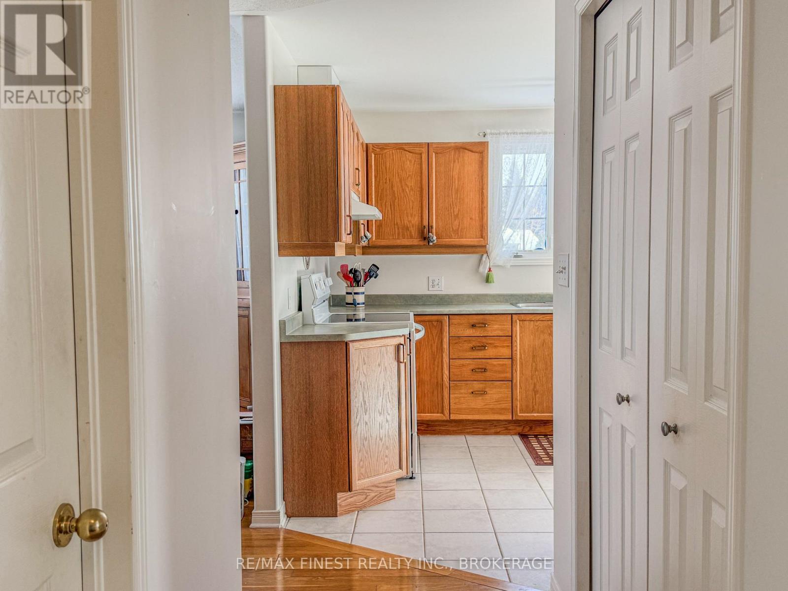 223 Sheridan Street, Kingston, Ontario  K7P 3E4 - Photo 9 - X12743764