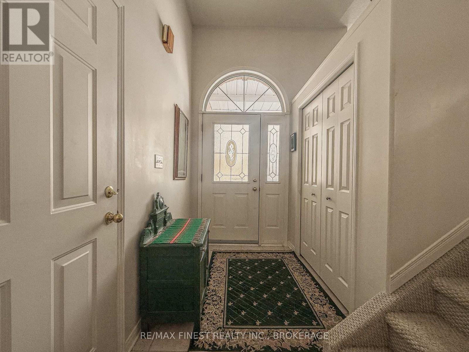 223 Sheridan Street, Kingston, Ontario  K7P 3E4 - Photo 4 - X12743764