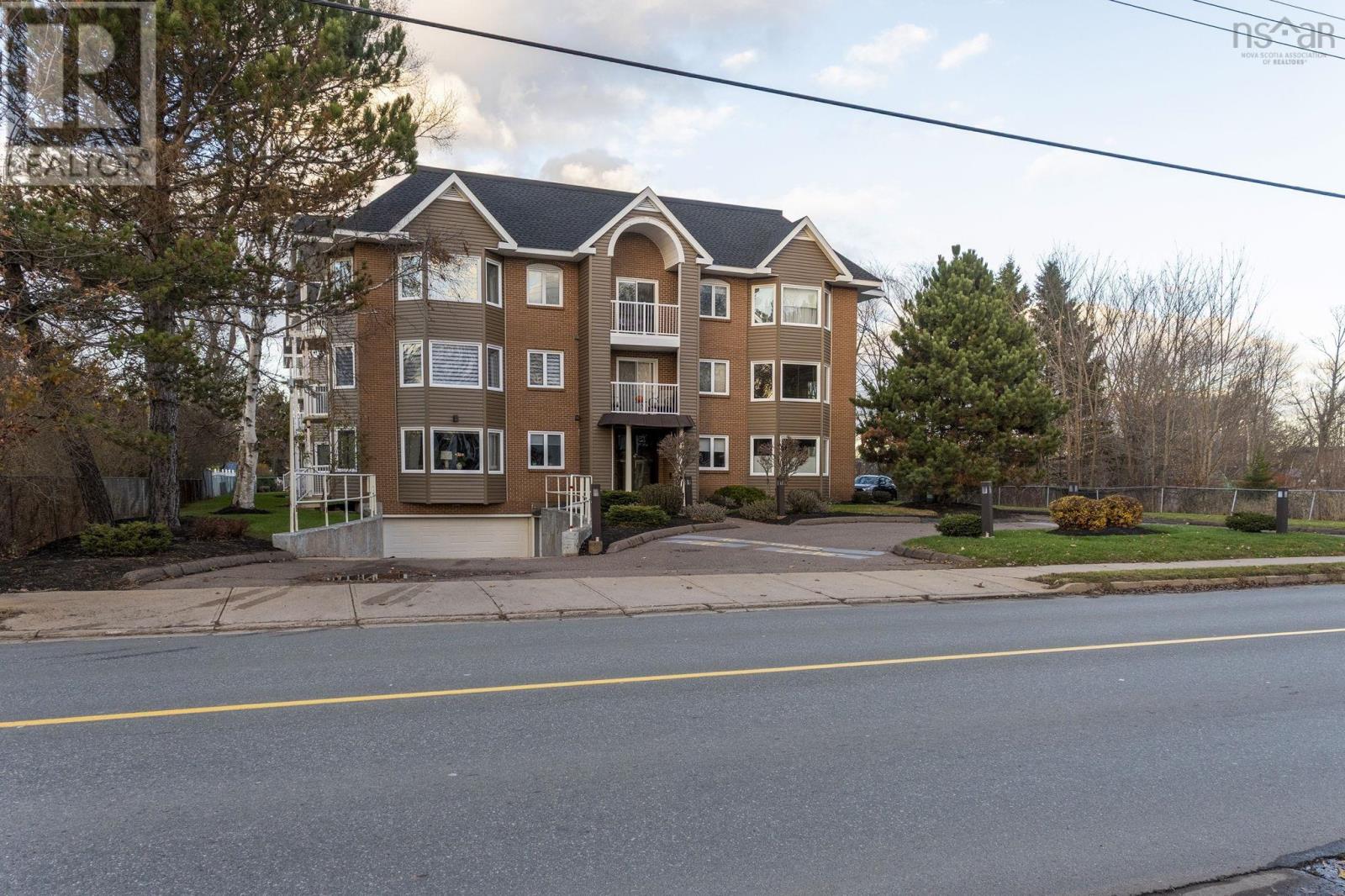 204 403 Prince Street, Truro, Nova Scotia  B2N 1E6 - Photo 3 - 202601780