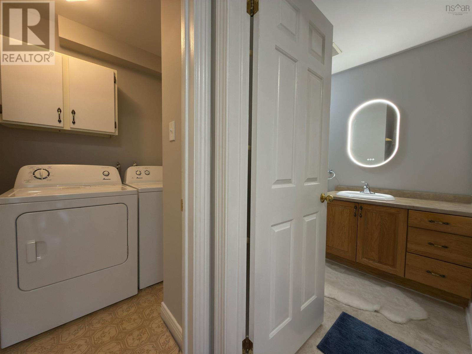 204 403 Prince Street, Truro, Nova Scotia  B2N 1E6 - Photo 32 - 202601780