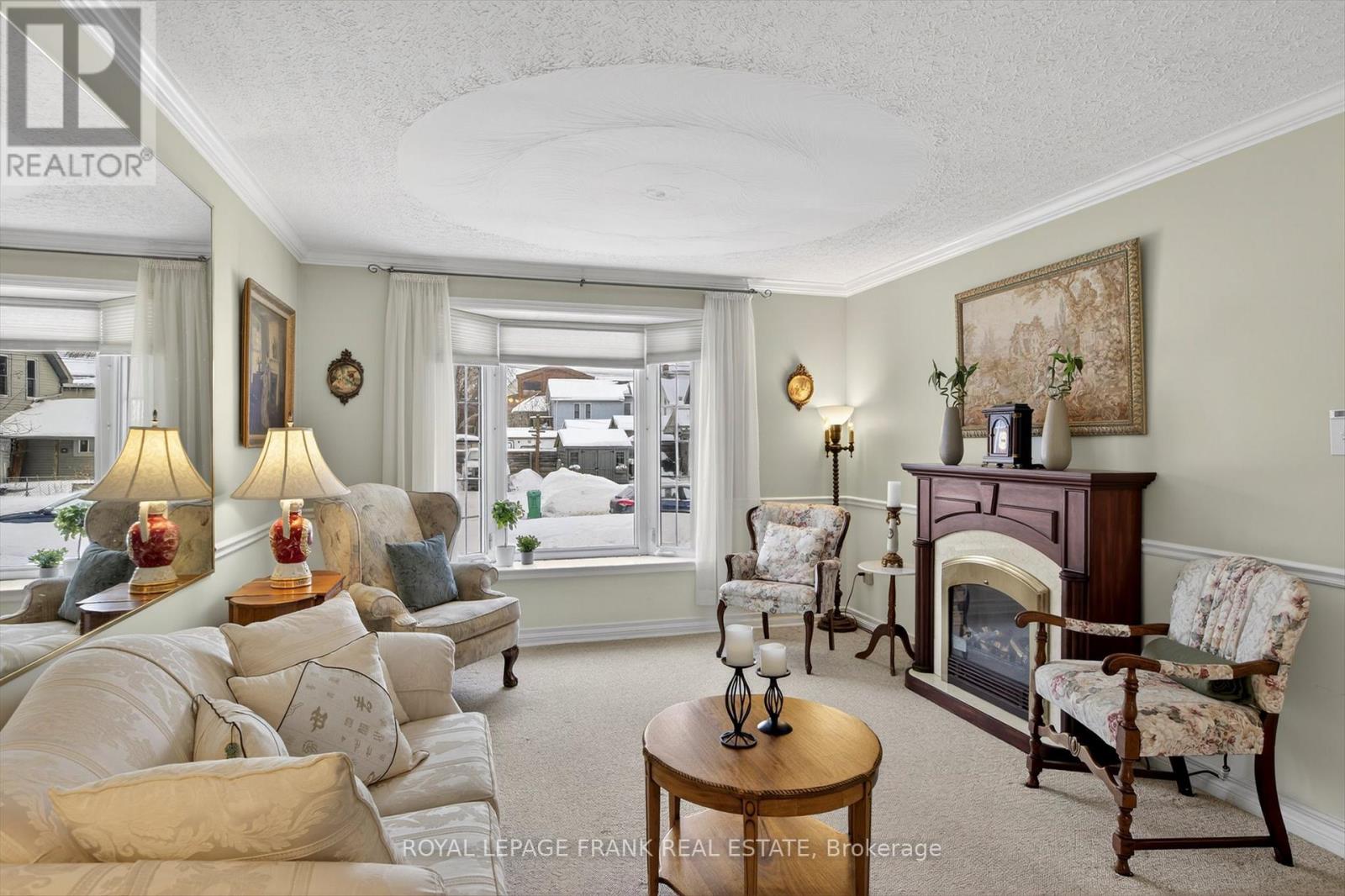 491 Chamberlain Street, Peterborough, Ontario  K9J 4L3 - Photo 4 - X12744940