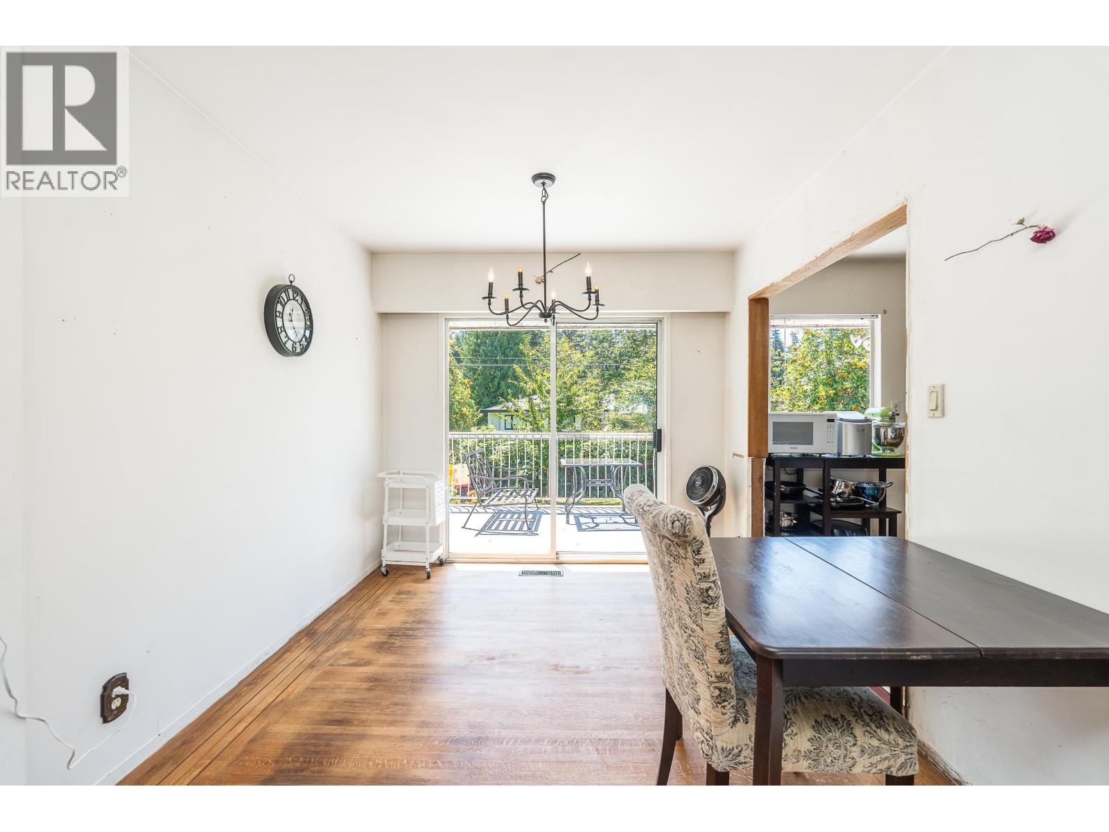 951 Canyon Boulevard, North Vancouver, British Columbia  V7R 2J9 - Photo 8 - R3075798