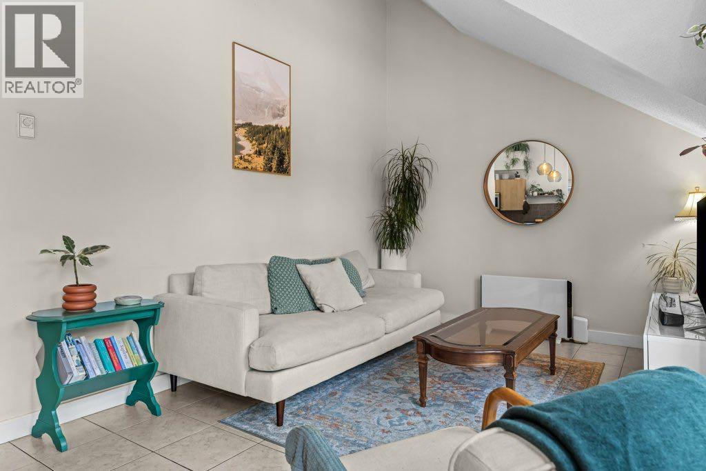 203, 201 Muskrat Street, Banff, Alberta  T1L 1H1 - Photo 8 - A2276771