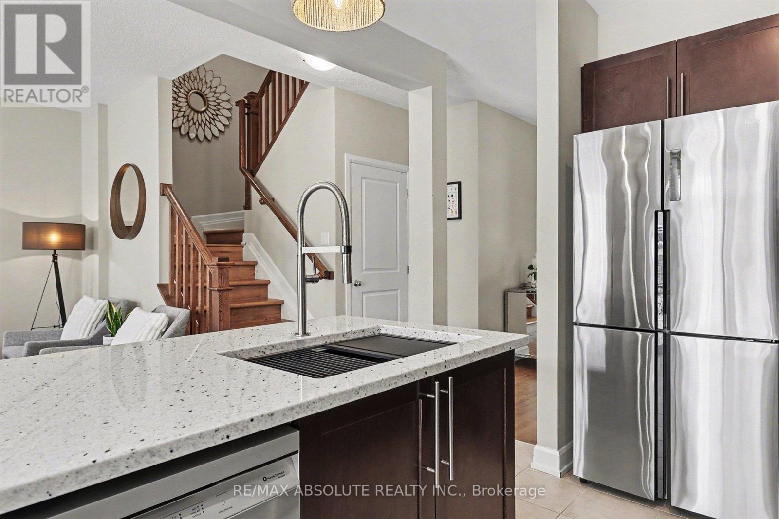 633 Geranium Walk, Ottawa, Ontario  K2S 2J3 - Photo 17 - X12744908