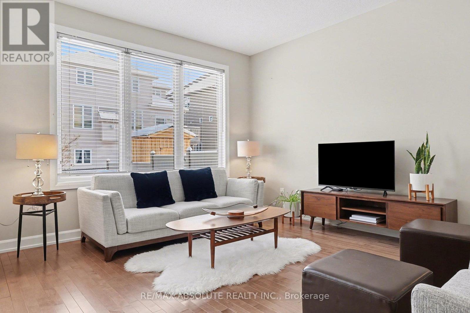 633 Geranium Walk, Ottawa, Ontario  K2S 2J3 - Photo 27 - X12744908