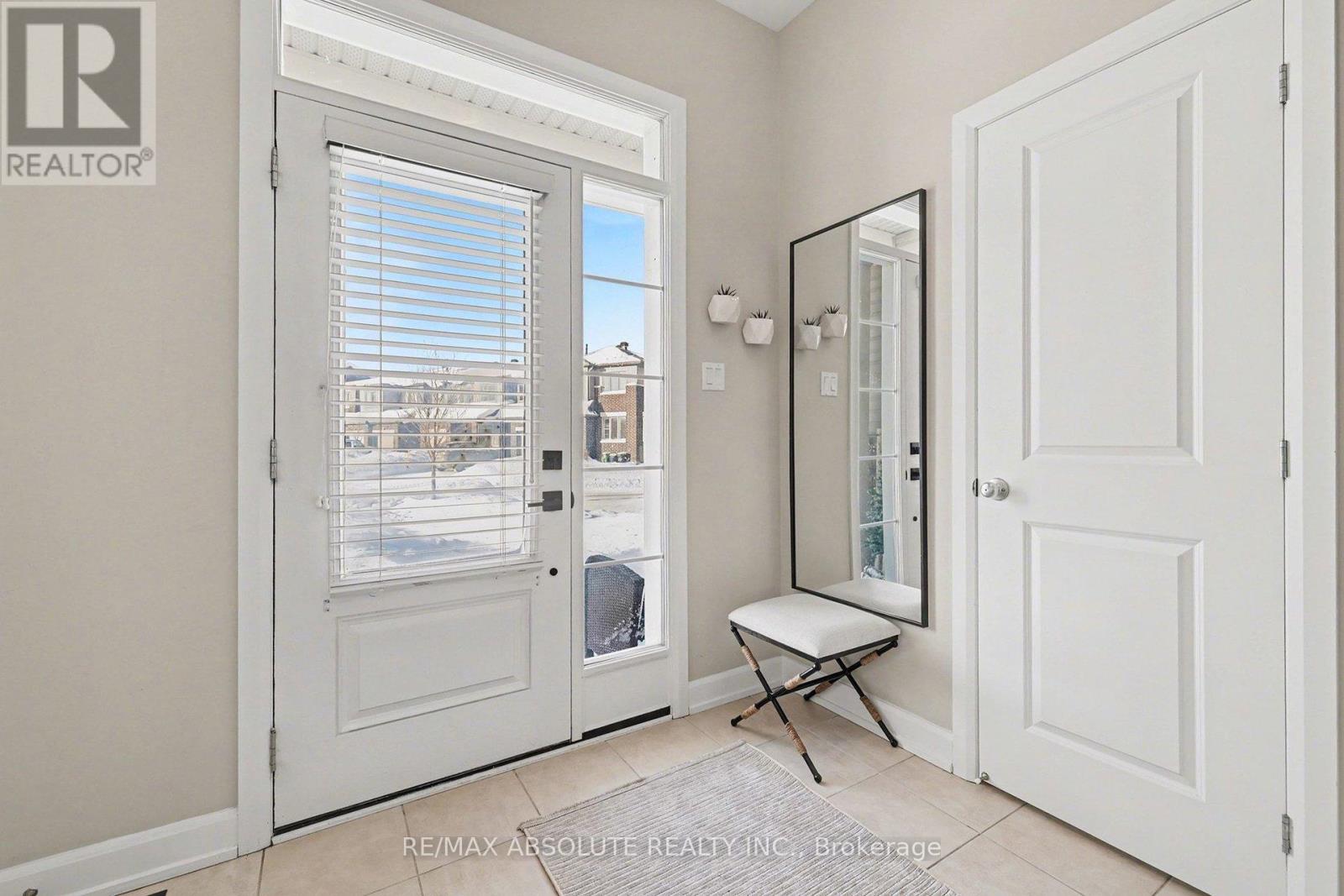 633 Geranium Walk, Ottawa, Ontario  K2S 2J3 - Photo 5 - X12744908