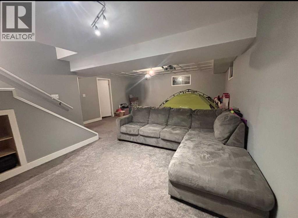 8210 104 Avenue, Peace River, Alberta  T8S 1X9 - Photo 29 - A2272074