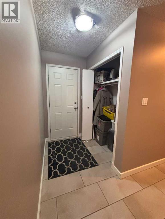 8210 104 Avenue, Peace River, Alberta  T8S 1X9 - Photo 38 - A2272074