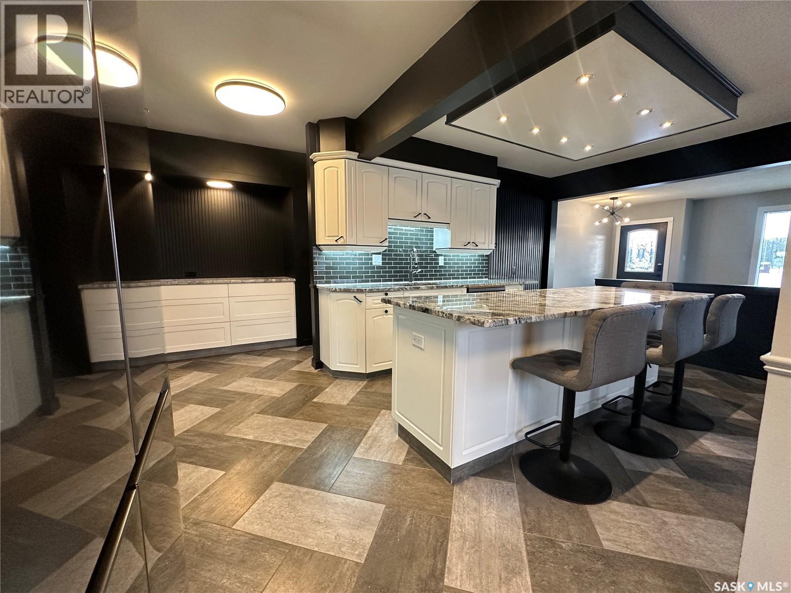 801 5th Avenue, Whitewood, Saskatchewan  S0G 5C0 - Photo 7 - SK027731