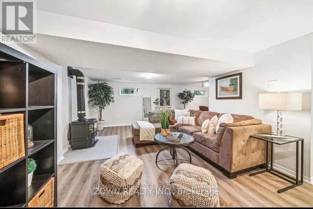 29 Rodarick Drive, Toronto, Ontario  M1C 1W4 - Photo 3 - E12744906