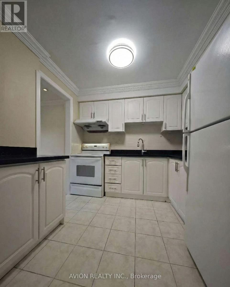 Upper - 55 - 1131 Sandhurst Circle, Toronto, Ontario  M1V 1V5 - Photo 5 - E12744924