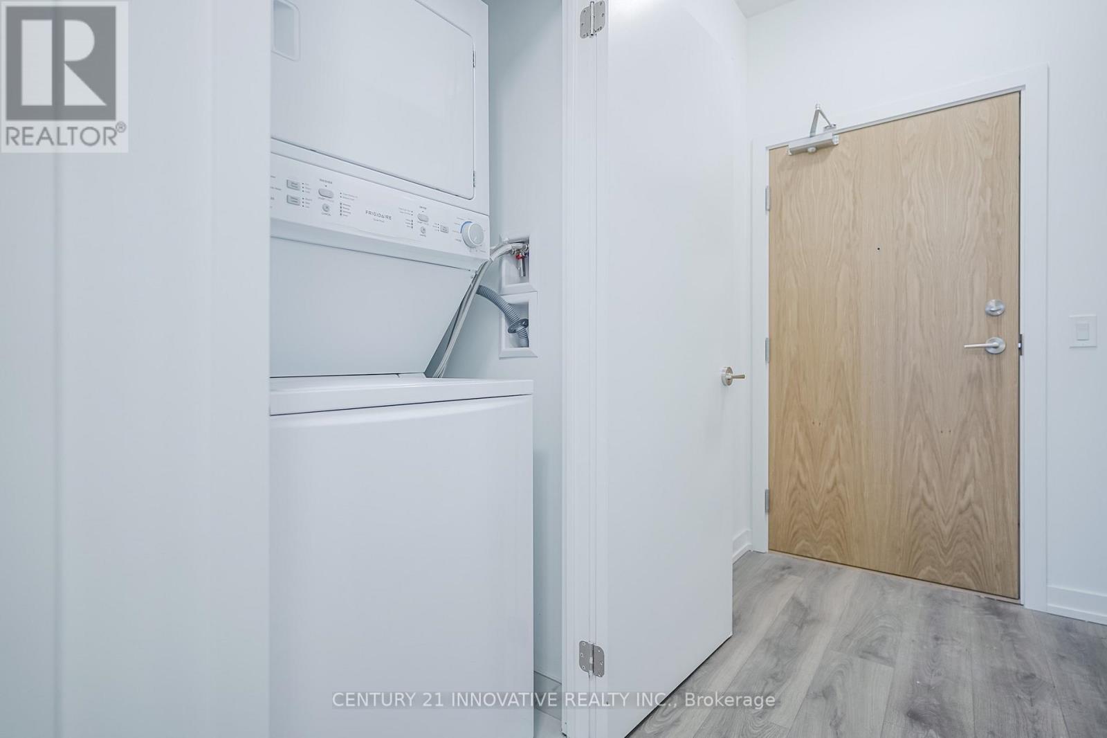 1703 - 1435 Celebration Drive, Pickering, Ontario  L1W 1L8 - Photo 7 - E12744926