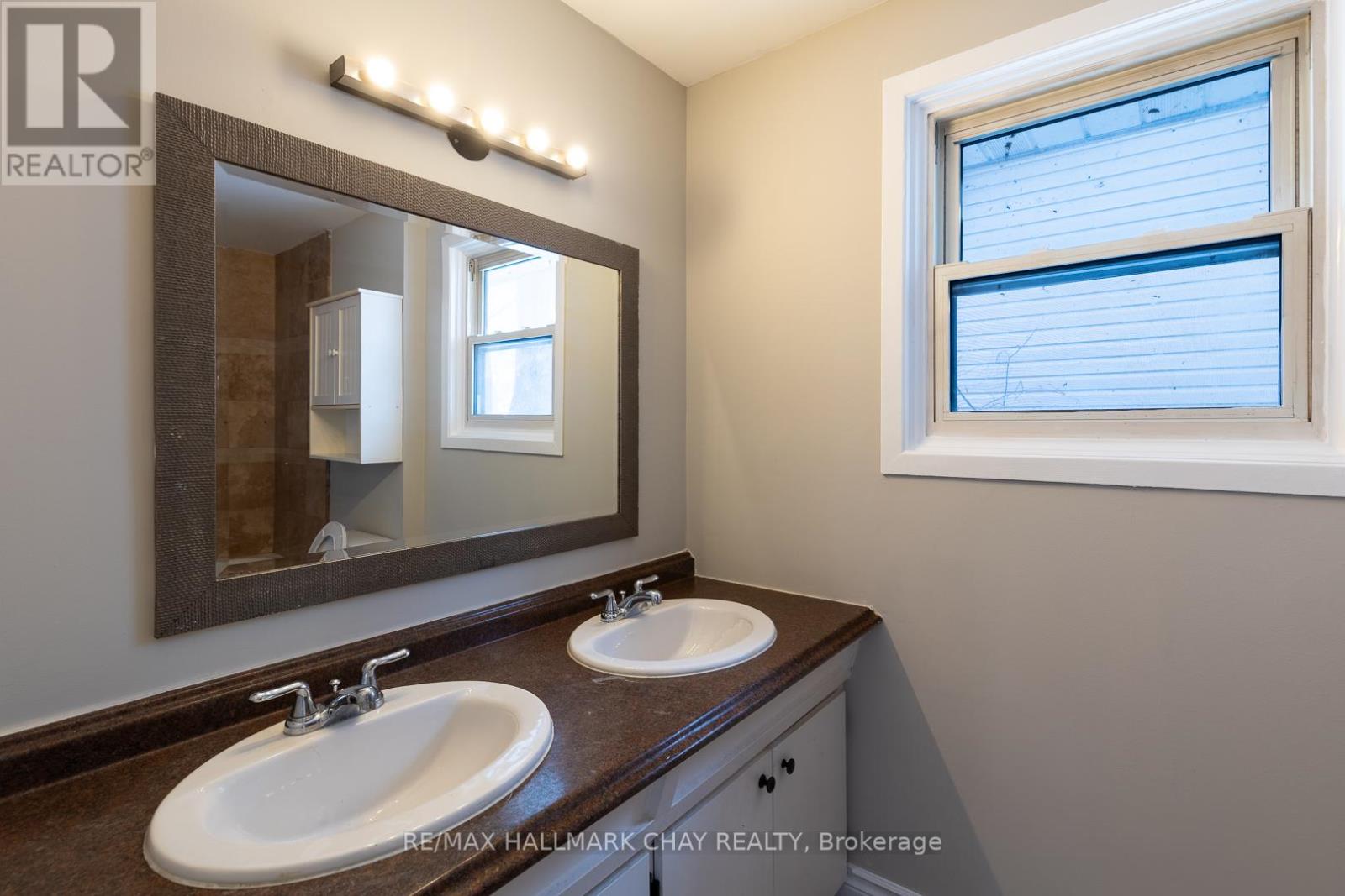 2 - 209 Oxford Street, Orillia, Ontario  L3V 1H6 - Photo 10 - S12744944